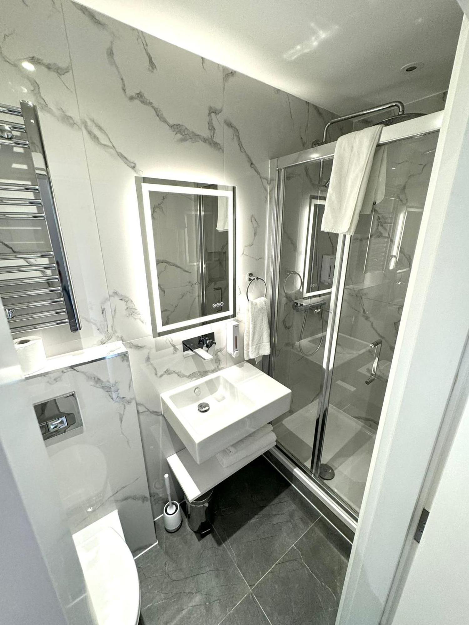 Nox Richmond Aparthotel Richmond  Kültér fotó